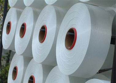 China Volledige Saaie Witte het Garen Hoge Hardnekkigheid van POY 200D/96F van het Polyesterkern Gesponnen Garen leverancier