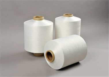 China Gerecycleerd Ruw Wit Polyesterdty Garen, de Gesponnen Hoge Hardnekkigheid van het Polyestergaren 50D/24F leverancier