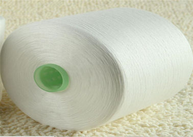 China Witte 60/2 Naaiende Draadpolyester, Maagdelijke het Borduurwerkdraad van de Polyestermachine op Plastic Kegel leverancier