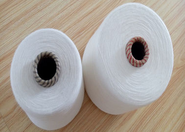China 100% de Ringspolyester Gesponnen Garen van Ne 30/1, gesponnen polyester naaiende draad Antipilling leverancier