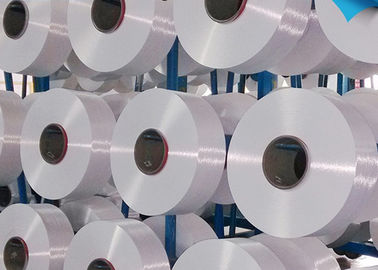 China 100DD/Ruw Wit de Polyesterfdy Garen van 144F, Polyesterfilamentgaren voor Stof het Breien leverancier