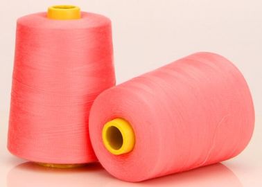 De hoge Hardnekkigheids100% Ring spon Polyester Naaiende Draad 20s/6 1*6 met Geverfte Buizen leverancier